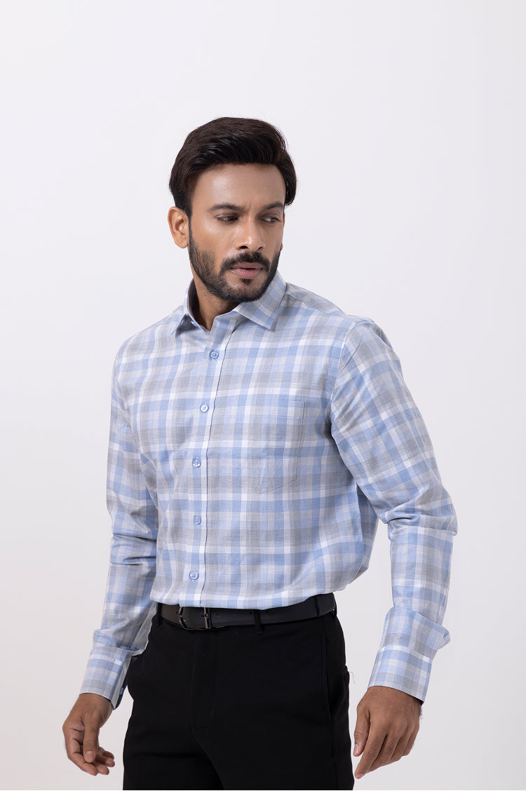 Giza Men Blue & white Checked Regular Fit Shirt